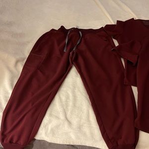 Maroon figs . Brand new